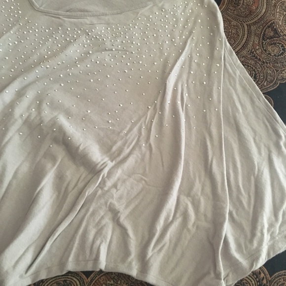 Gray top with silver studs size S - Picture 3 of 3